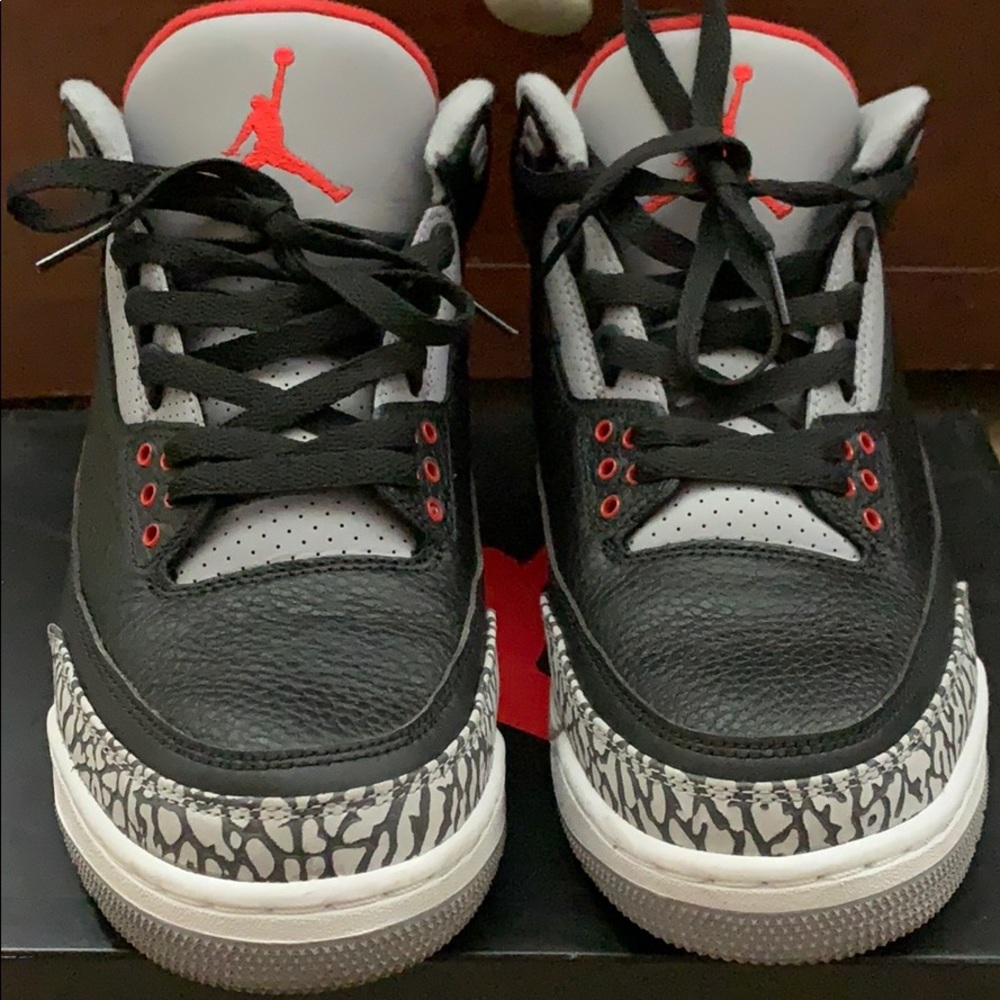 Jordan 3 Black Cement Sz 10